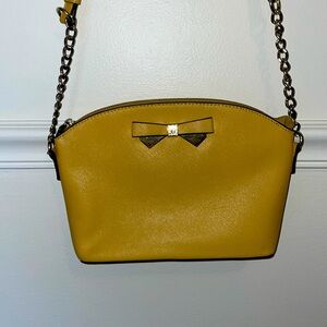 Anne Klein bag 10x8”handbag with adjustable strap. unable to verify authenticity